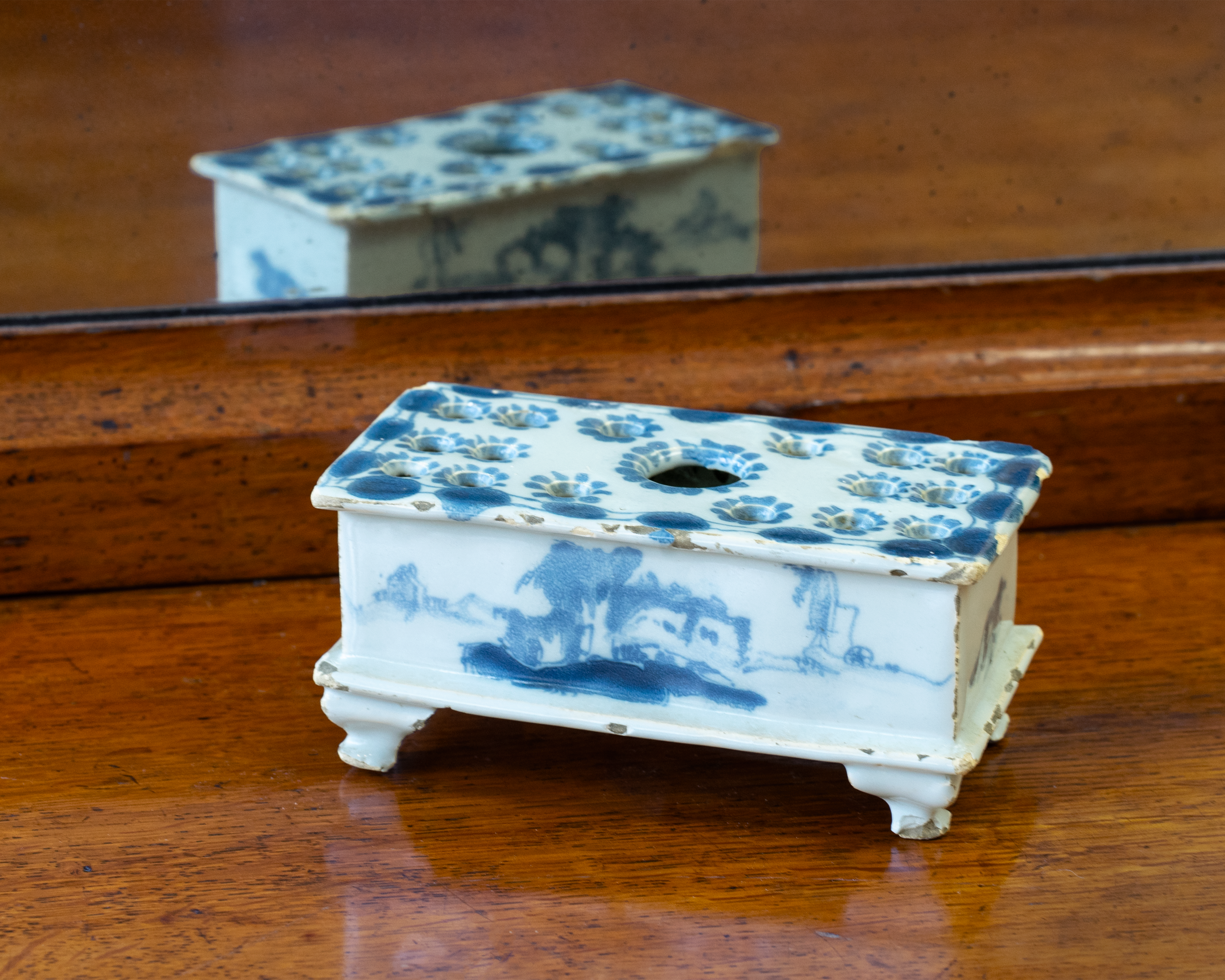 Antiques, Oak & Country and Interiors