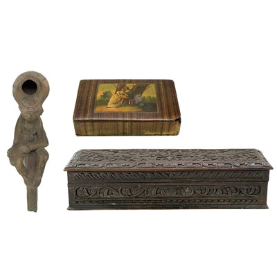 Lot 170 - A Victorian papier-mâché snuff box.