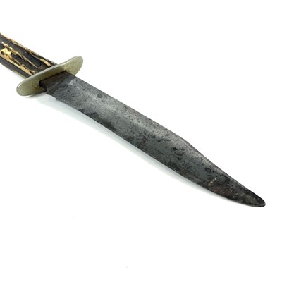 Lot 142 - A Georgian bone handled hunting knife.