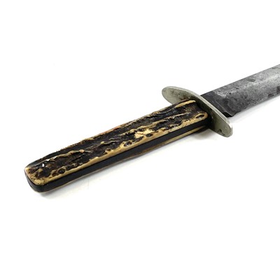 Lot 142 - A Georgian bone handled hunting knife.