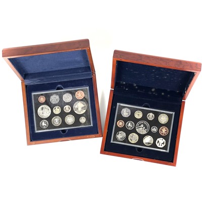 Lot 48 - Royal Mint Executive Proof Coin Sets 2005 & 2006 in wooden cases of issue