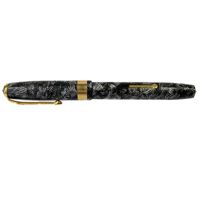 Lot 550 - A Conway Stewart no.27 fountain pen and no.37 propelling pencil cased set.
