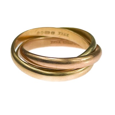 Lot 105 - A 9ct tri-colour gold Russian wedding ring.