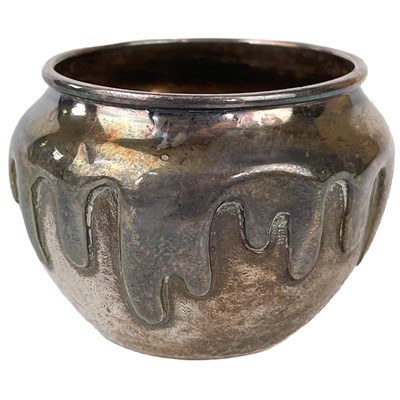 Lot 463 - A Chinese silver pot and a dragon tie pin.