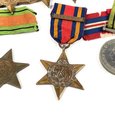 Lot 211 - World War 2 medals (9 medals in total)