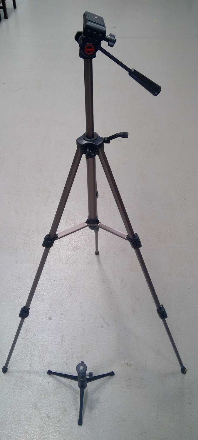 Lot 76 - A Cobra Tripod and a Minolta, Table Top