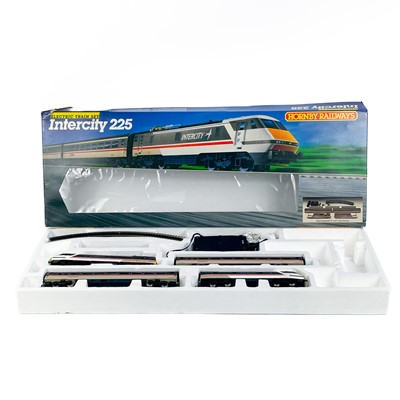 Lot 513 - Hornby HST & Intercity 225 train sets