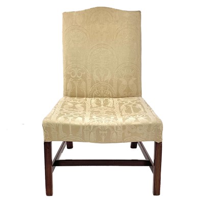 Lot 736 - A George III mahogany side chair.