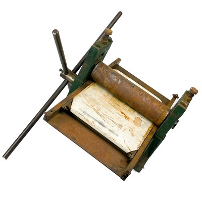 Lot 708 - An Adana hand printing press.