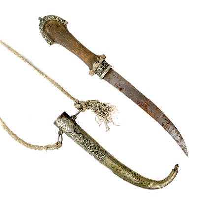 Lot 125 - A Moroccan Jambiya dagger.