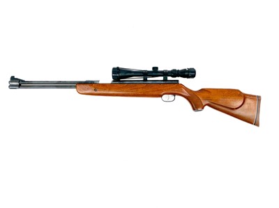 Lot 292 - A Weihrauch HW77 .22 calibre underlever air rifle.