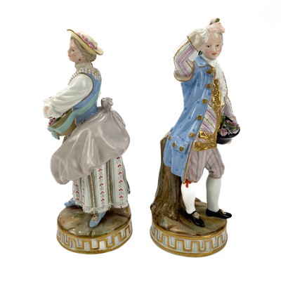 Lot 463 - A pair of Meissen figures of flower sellers.