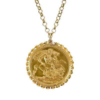 Lot 208 - A 1974 full sovereign gold coin 9ct gold mounted pendant necklace.