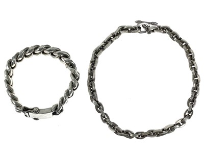 Lot 522 - A heavy 925 silver curb link bracelet by Kaleido, 4.95 toz.