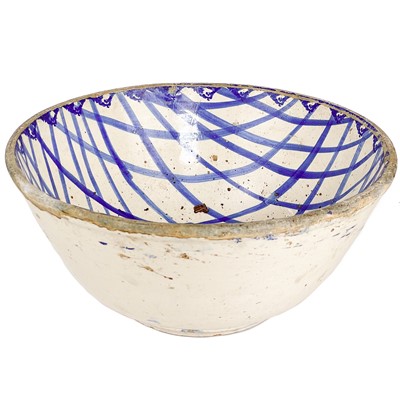 Lot 138 - A Portuguese tin glazed pottery wash bowl, 19th Century.