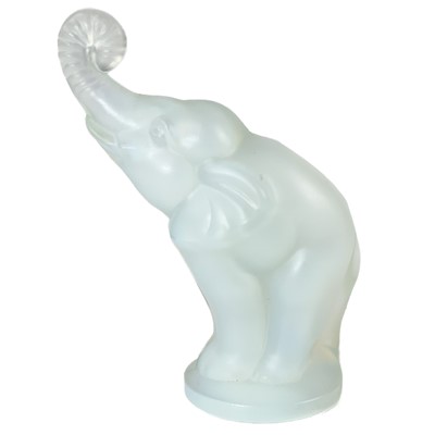 Lot 518 - A Sabino opalescent glass elephant mascot.