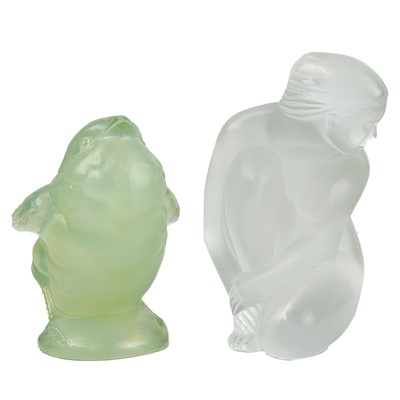 Lot 433 - A modern Lalique glass figure of a female nude.