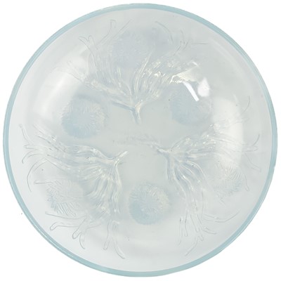 Lot 584 - A Sabino opalescent shallow glass bowl.