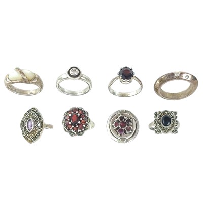 Lot 488 - A pretty collection of silver rings set with stones