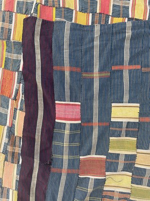 Lot 64 - A Ewe Mans cotton cloth, Ghana / Togo, mid 20th century.