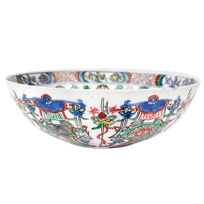 Lot 433 - A Chinese Wucai porcelain bowl, late 19th/early 20th century.