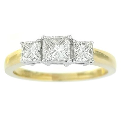 Lot 167 - A modern 18ct princess cut diamond three stone ring.