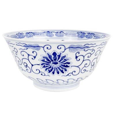 Lot 1268 - A Chinese blue and white porcelain bowl, 20th century.