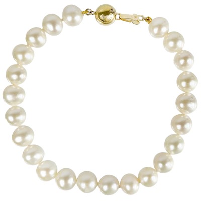 Lot 284 - A cultured pearl bracelet with 9ct ball clasp.