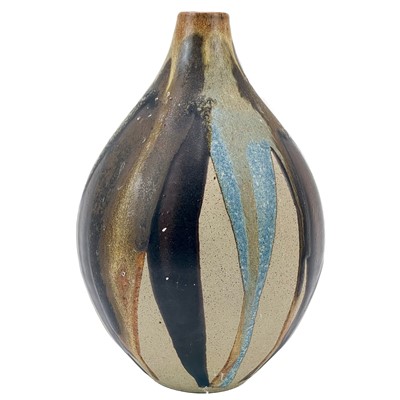 Lot 413 - Graham Peter Glynn studio pottery.