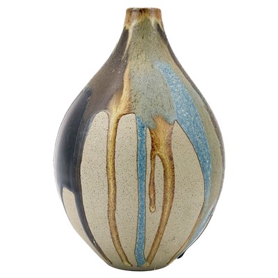 Lot 413 - Graham Peter Glynn studio pottery.