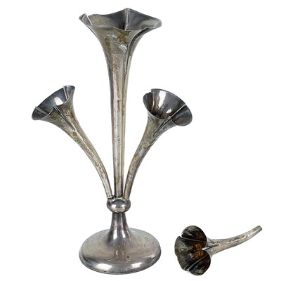 Lot 76 - An Edwardian silver four branch trumpet epergne by E J Trevitt & Sons.