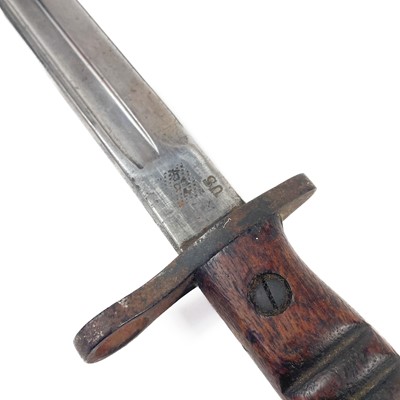 Lot 280 - A United States Remington bayonet.