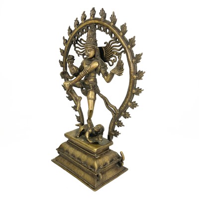 Lot 281 - An Indian bronze figure of Nataraja the dancing shiva, 20th century.