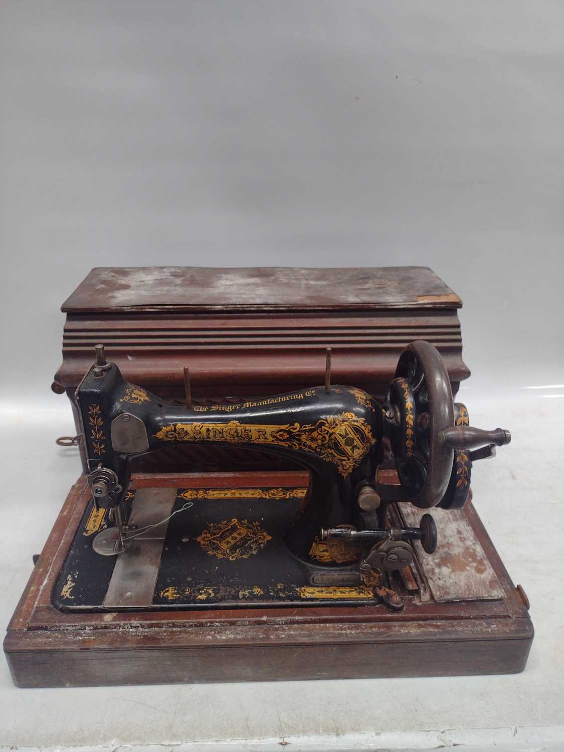 Lot 132 A 1905 Singer Sewing machine
