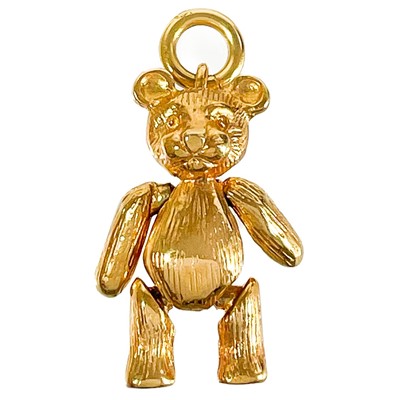 Lot 363 - A 9ct articulated teddy bear charm.