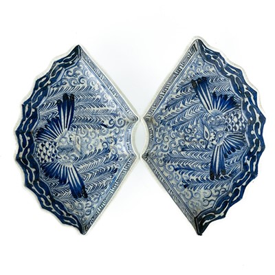Lot 489 - A pair of Japanese fan-shaped dishes, late 19th century.