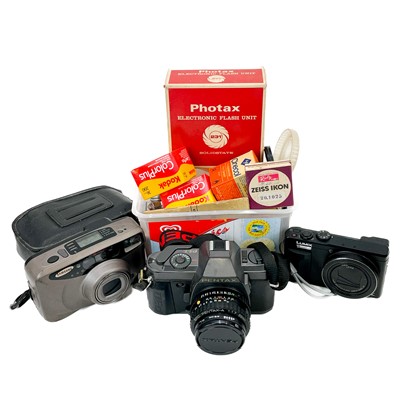 Lot 64 - Cameras and accessories