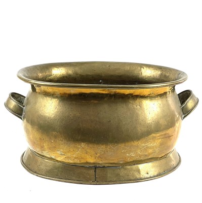 Lot 226 - A Victorian oval brass foot bath or wine cooler.