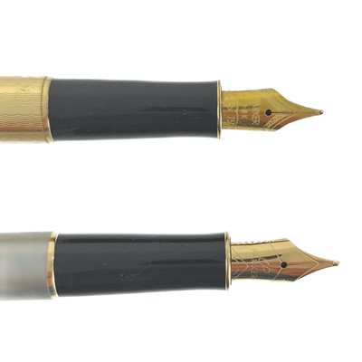 Lot 553 - A Parker fountain pen with 18k gold nib.