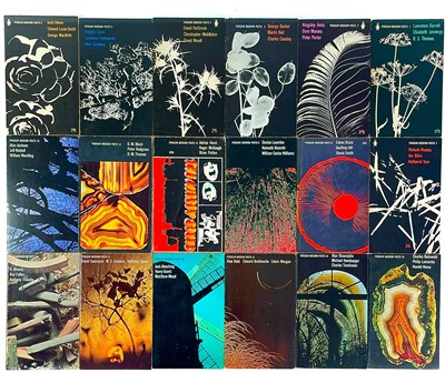 Lot 345 - Penguin Modern Poets Series