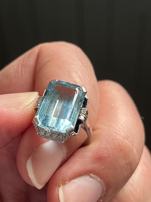 Lot 108 - An impressive Art Deco large aquamarine and diamond demi-parure.