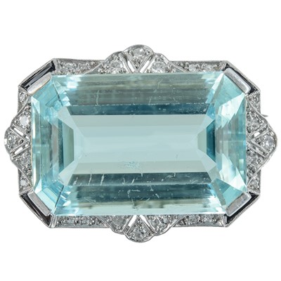 Lot 108 - An impressive Art Deco large aquamarine and diamond demi-parure.