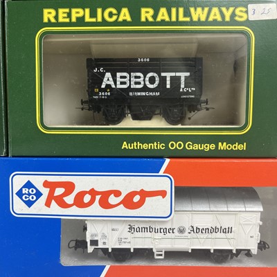 Lot 674 - Other manufactures 00 gauge wagons (x10)