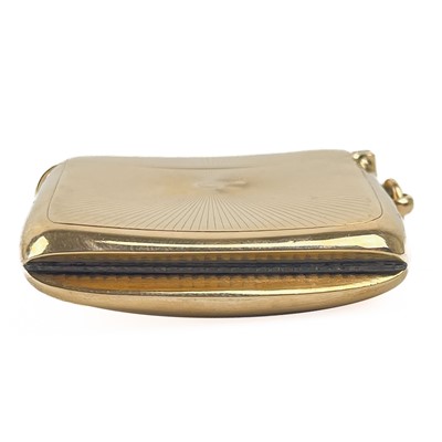 Lot 96 - A fine George V 9ct gold fob vesta case by Horton & Allday.