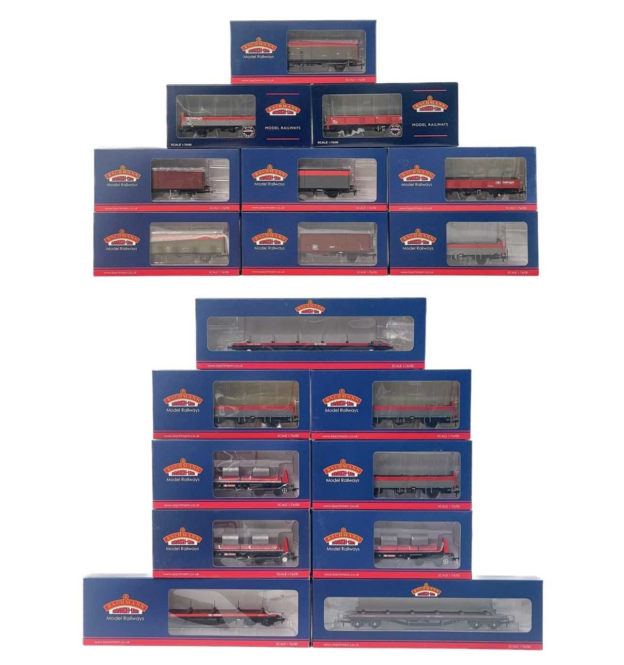 Lot 607 - Bachmann BR Rail freight livery era "00" wagons (x18)