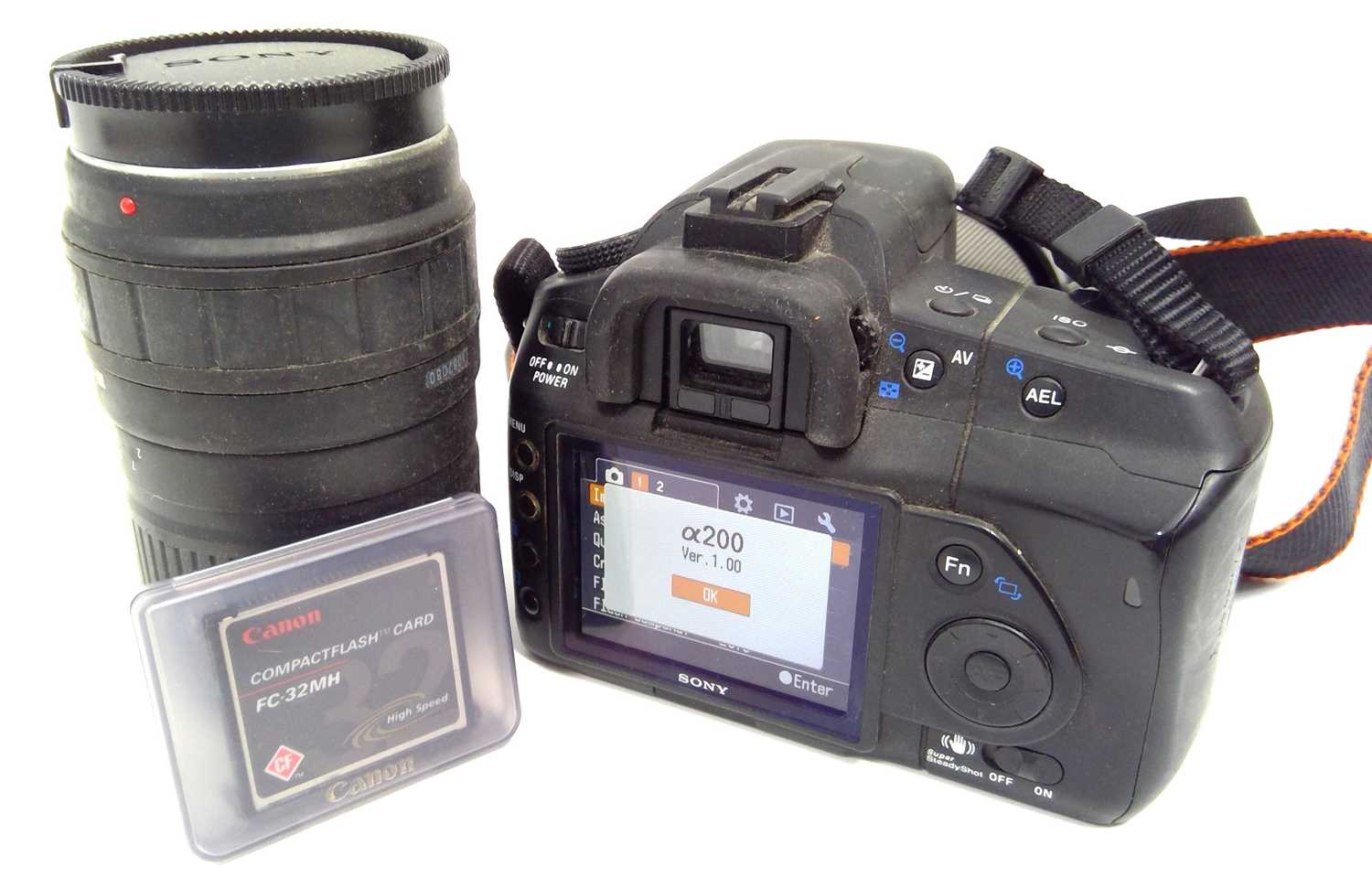 Lot 71 - Sony a200 DSLR-A200K zoom lens kit in working