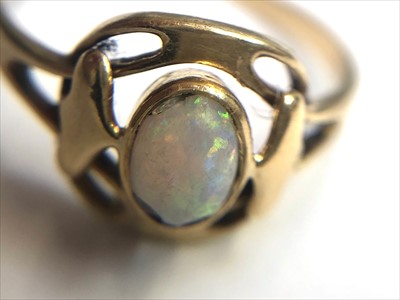 Lot 2550 - An 18ct gold Murrle Bennett opal set ring in...
