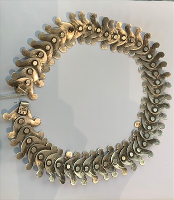 Lot 2551 - Mexican silver necklace, stamped.