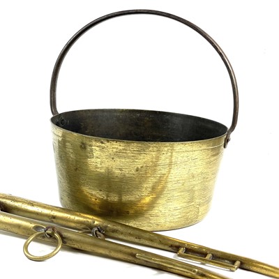 Lot 213 - A pair of brass horse hames