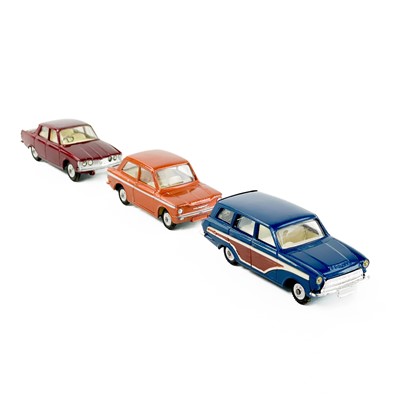 Lot 878 - Corgi Toys Car Transporter with six cars Gift Set No. 48